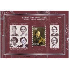 5877 Mujeres en la Escuela Cajal.  - 1